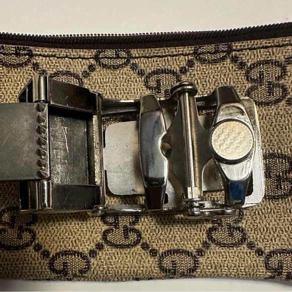 Buckles - Picture 7 of 7